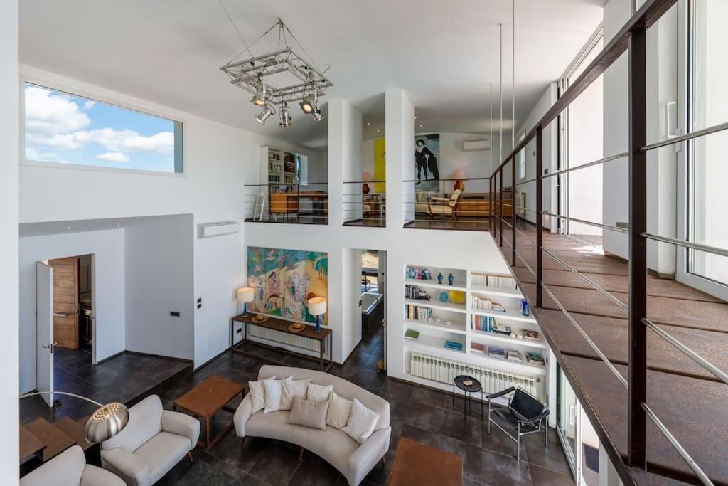 Вилла Casa De La Luz Cala Llombards Экстерьер фото